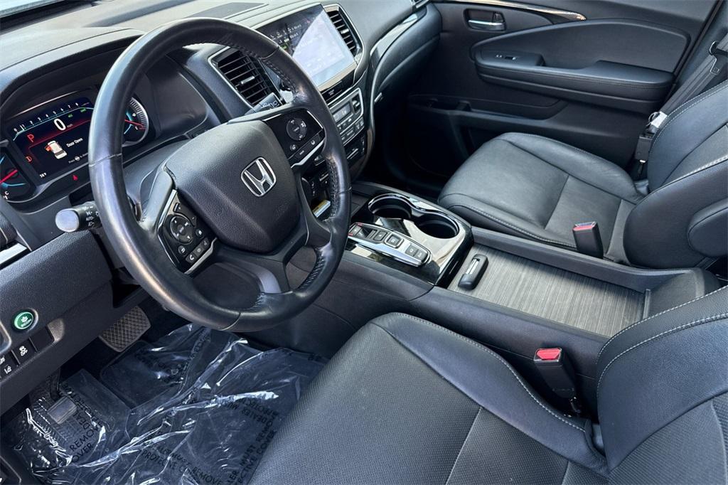used 2022 Honda Pilot car, priced at $39,215