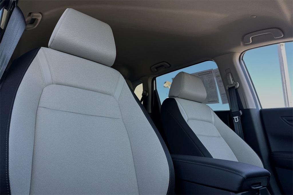 new 2025 Honda CR-V car, priced at $31,950