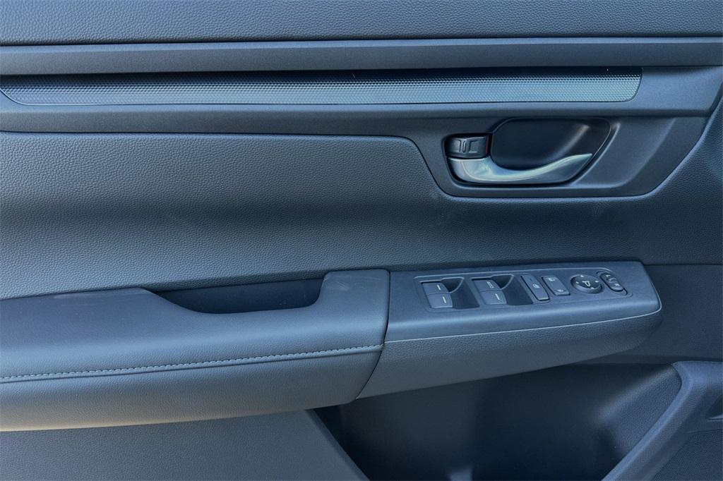 new 2025 Honda CR-V car, priced at $31,950