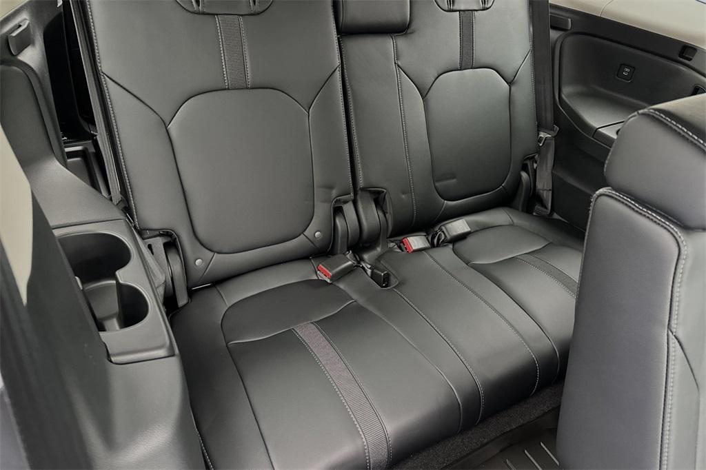 new 2025 Honda Pilot car, priced at $49,405