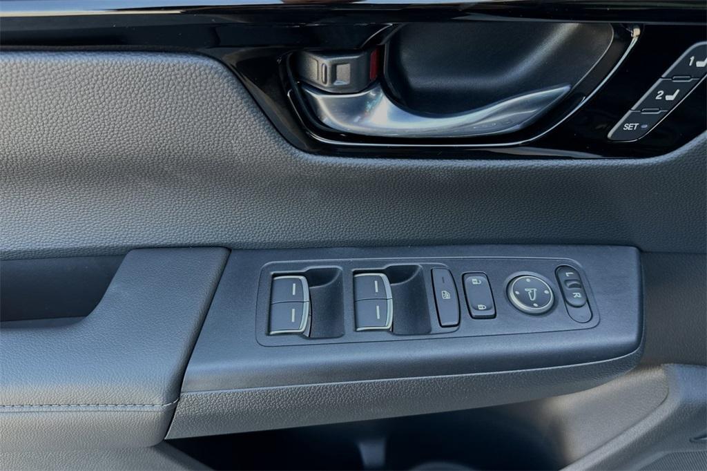 new 2025 Honda CR-V car, priced at $36,395