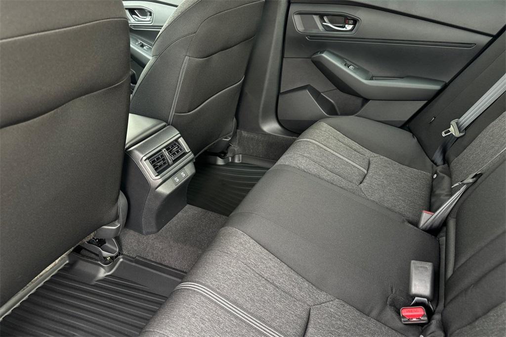 new 2025 Honda Accord Hybrid car, priced at $35,305