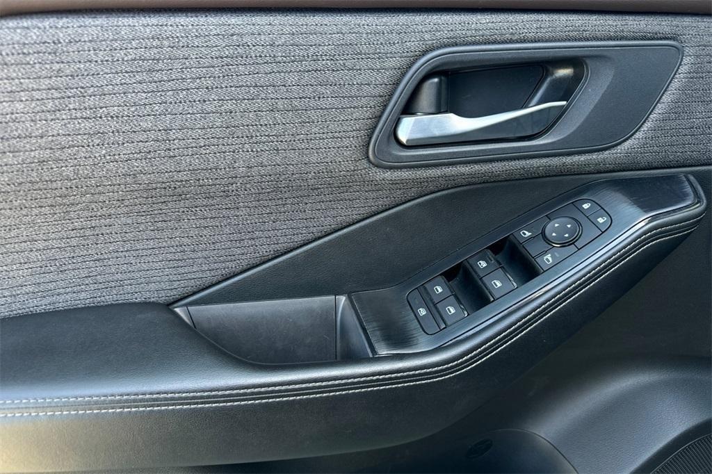 used 2023 Nissan Rogue car, priced at $22,497