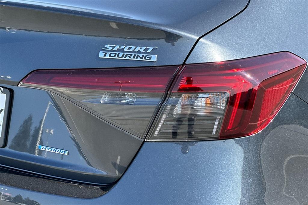 new 2025 Honda Civic Hybrid car, priced at $33,100