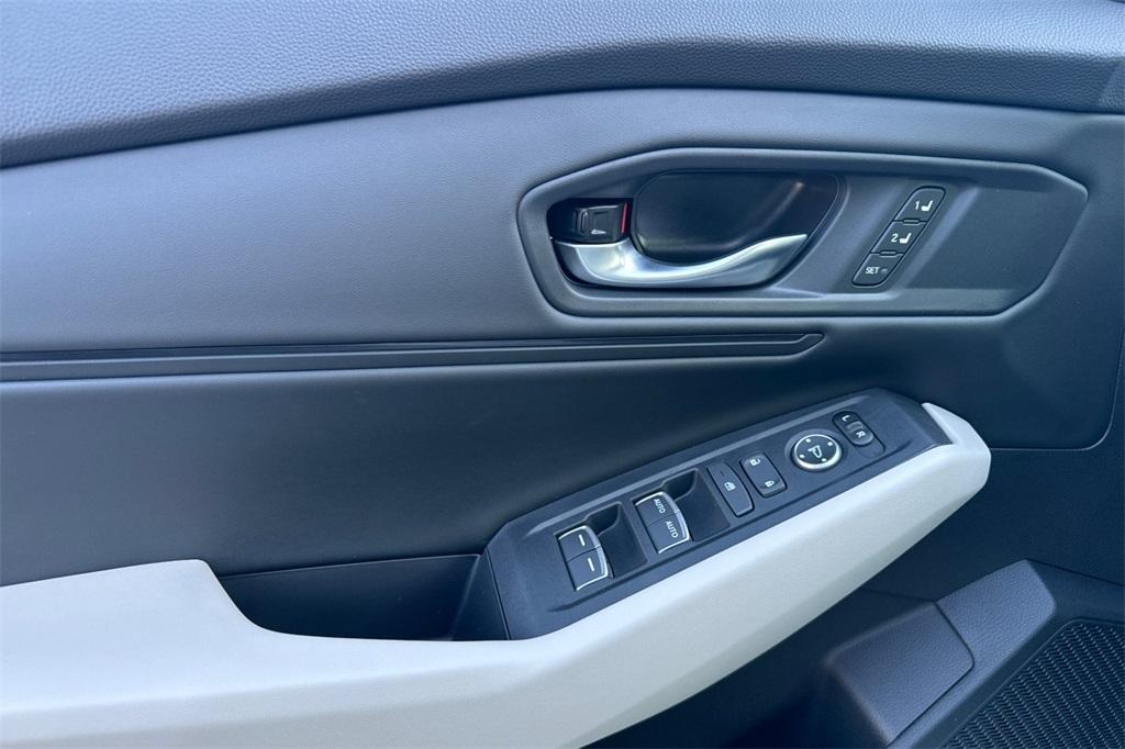 new 2025 Honda Accord Hybrid car, priced at $36,545