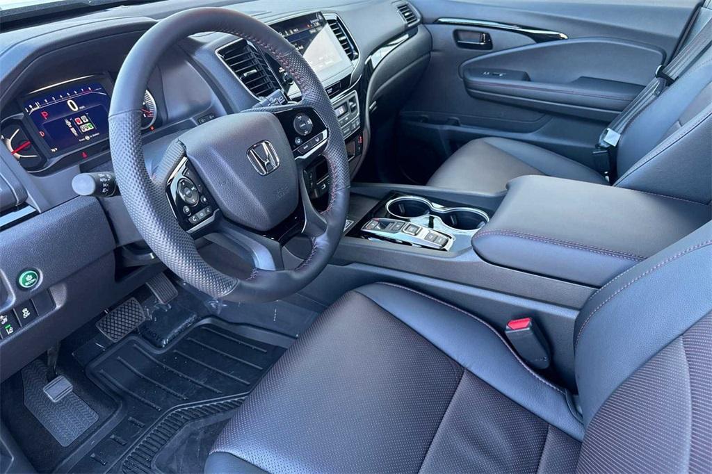 new 2025 Honda Passport car, priced at $49,865