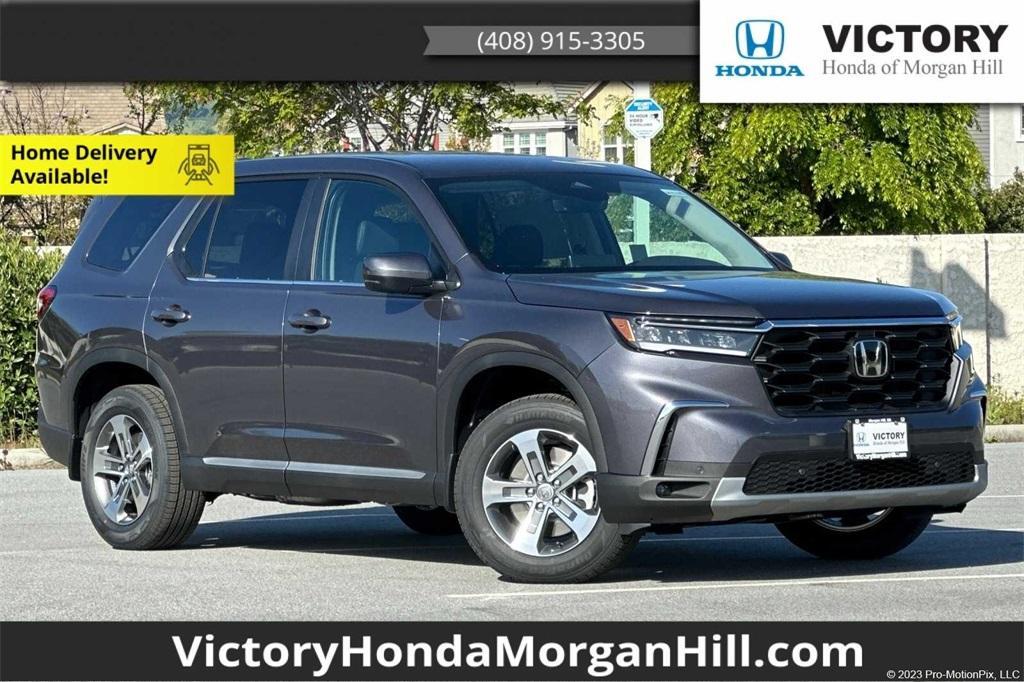 new 2025 Honda Pilot car, priced at $45,625