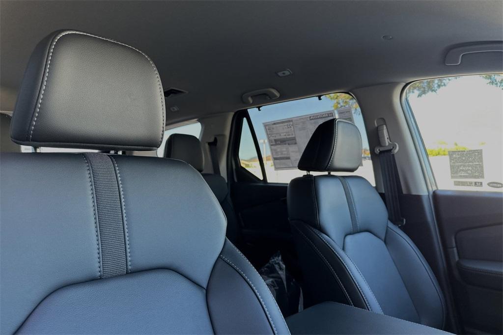 new 2025 Honda Pilot car, priced at $44,950