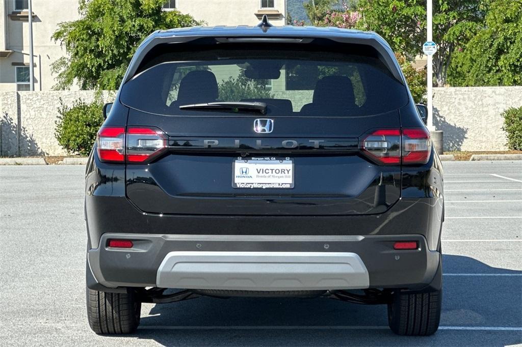 new 2025 Honda Pilot car, priced at $44,950