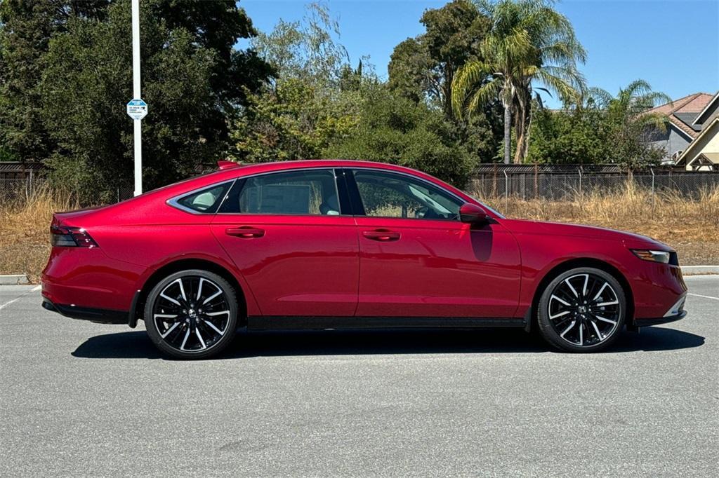 new 2025 Honda Accord Hybrid car, priced at $40,905