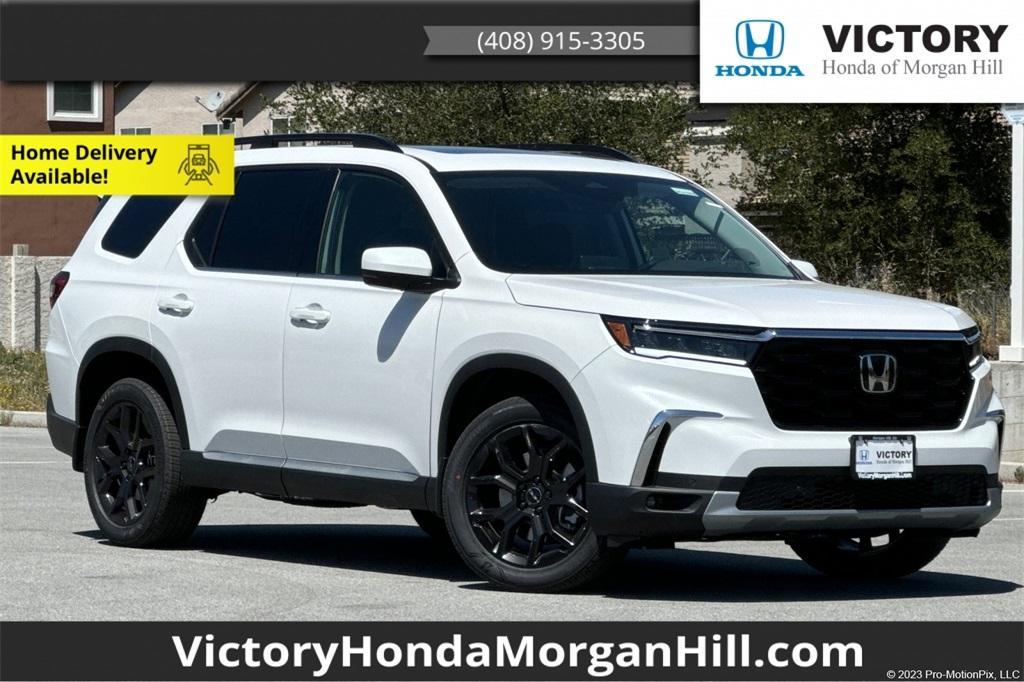 new 2025 Honda Pilot car, priced at $53,405