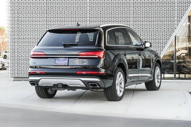 new 2025 Audi Q7 car, priced at $75,745