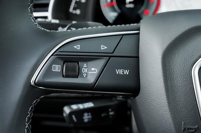 new 2025 Audi Q7 car, priced at $81,643