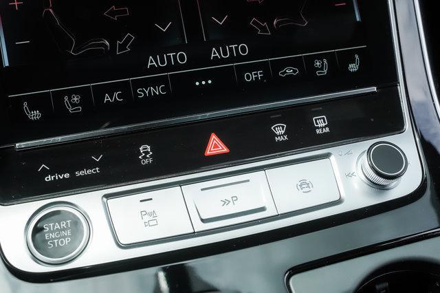 new 2025 Audi Q7 car, priced at $81,643