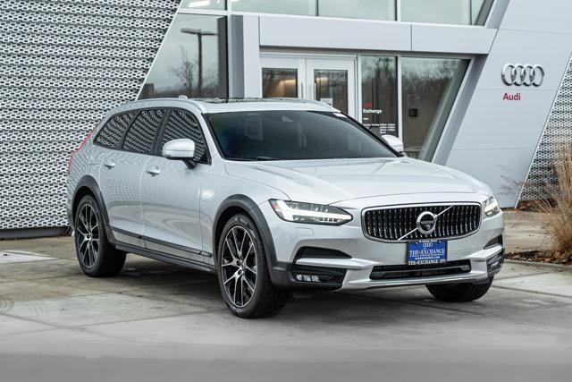 used 2020 Volvo V90 Cross Country car, priced at $29,850