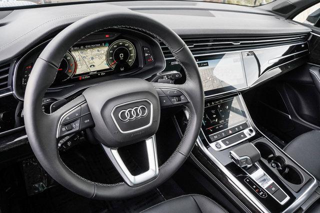 new 2025 Audi Q7 car, priced at $69,400