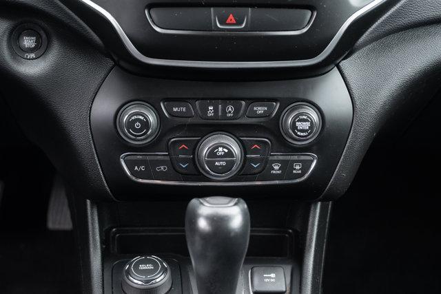 used 2019 Jeep Cherokee car, priced at $13,920