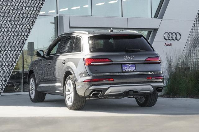 new 2025 Audi Q7 car, priced at $75,650