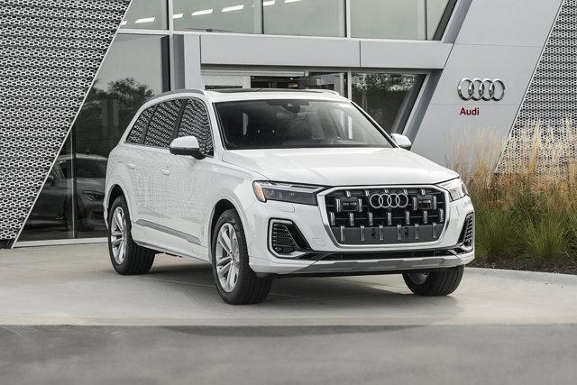 new 2025 Audi Q7 car, priced at $72,155