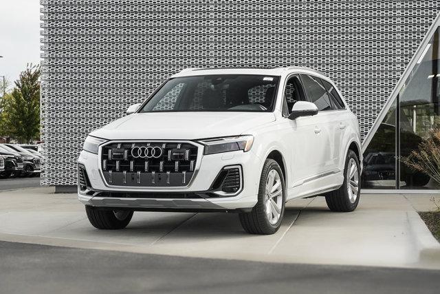 new 2025 Audi Q7 car, priced at $72,155