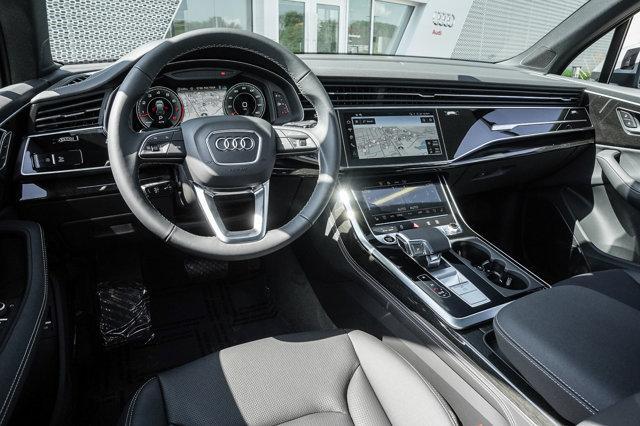 new 2025 Audi Q7 car, priced at $77,395