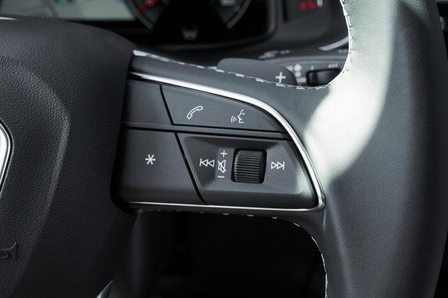 new 2025 Audi Q7 car, priced at $77,395