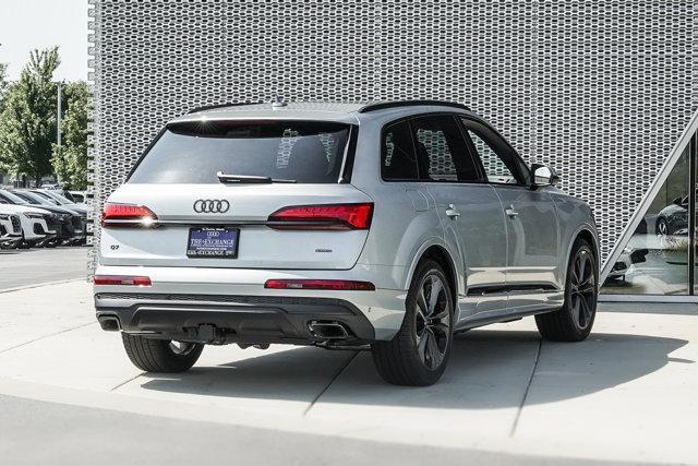new 2025 Audi Q7 car, priced at $77,395