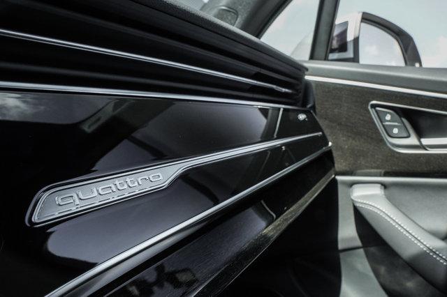 new 2025 Audi Q7 car, priced at $77,395