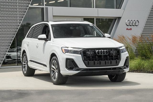 new 2025 Audi Q7 car, priced at $68,923