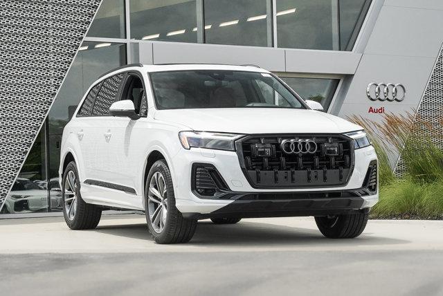 new 2025 Audi Q7 car, priced at $68,923