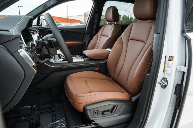 new 2025 Audi Q7 car, priced at $68,923