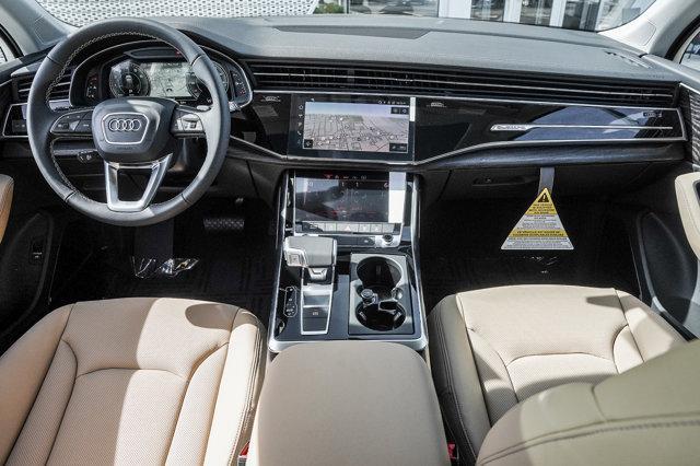 new 2025 Audi Q7 car, priced at $70,015
