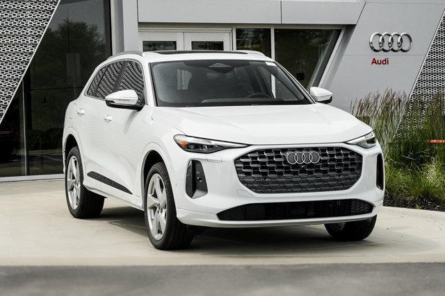 new 2025 Audi Q5 car, priced at $60,975