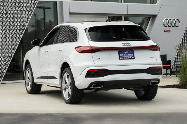 new 2025 Audi Q5 car, priced at $60,975
