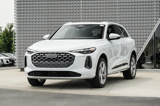 new 2025 Audi Q5 car, priced at $60,975