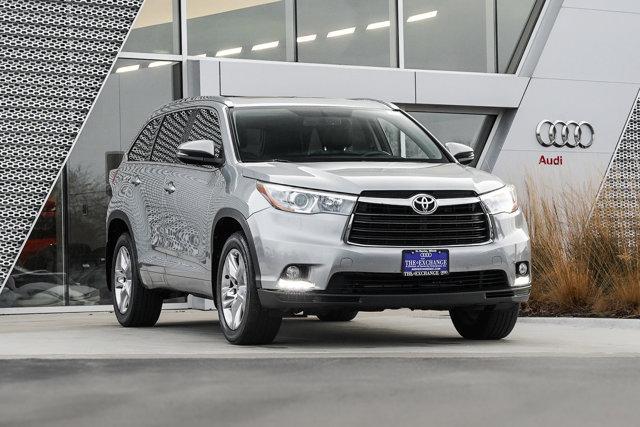 used 2015 Toyota Highlander car, priced at $19,880