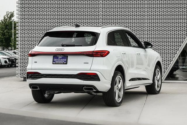 new 2025 Audi Q5 car, priced at $60,975