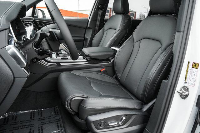 new 2025 Audi Q7 car, priced at $83,840
