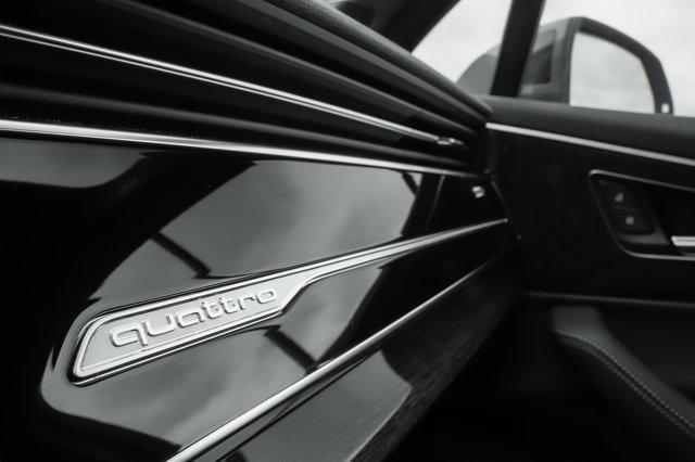 new 2025 Audi Q7 car, priced at $77,970