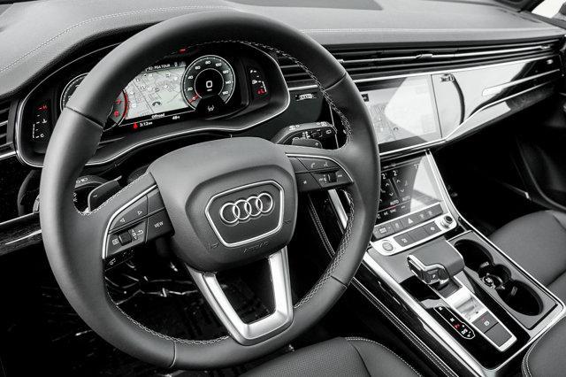 new 2025 Audi Q7 car, priced at $77,970