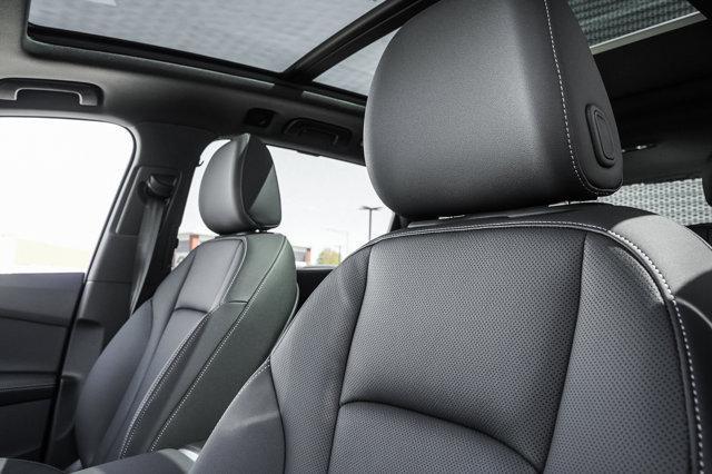 new 2025 Audi Q7 car, priced at $77,580