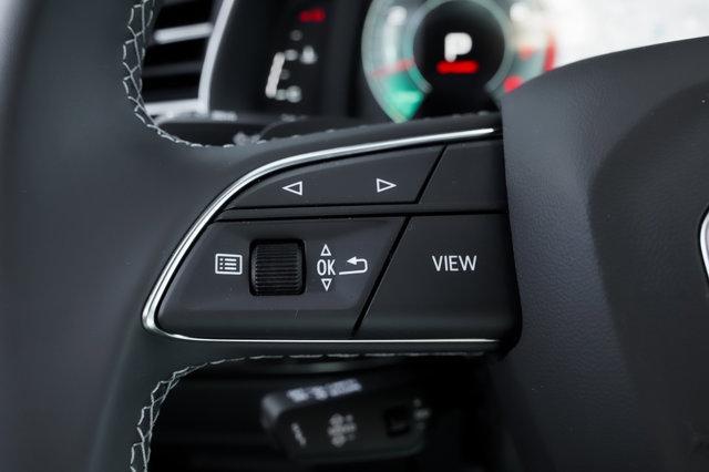 new 2025 Audi Q7 car, priced at $77,580