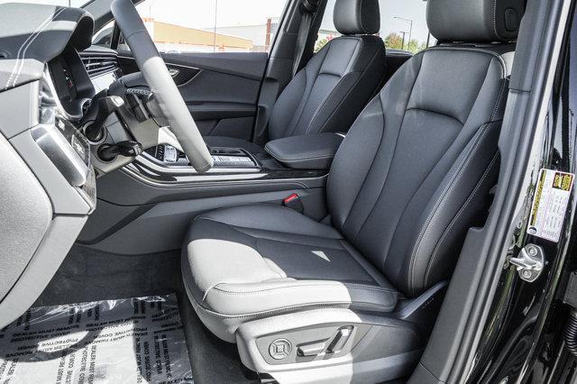 new 2025 Audi Q7 car, priced at $77,580
