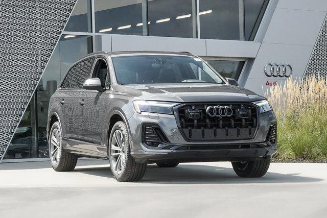 new 2025 Audi Q7 car, priced at $64,022