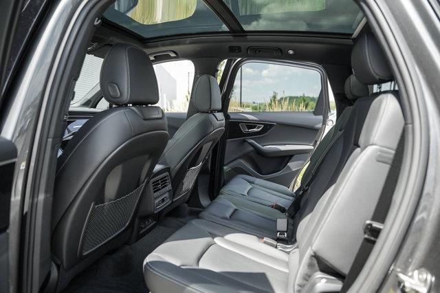 new 2025 Audi Q7 car, priced at $64,022