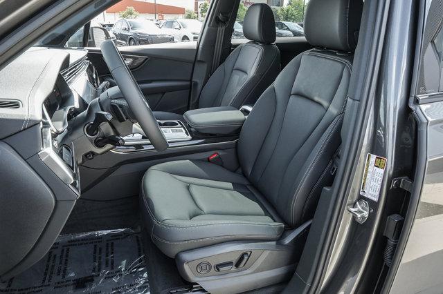 new 2025 Audi Q7 car, priced at $64,022