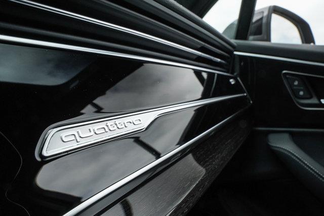 new 2025 Audi Q7 car, priced at $77,450