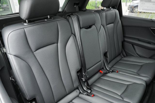 new 2025 Audi Q7 car, priced at $77,450
