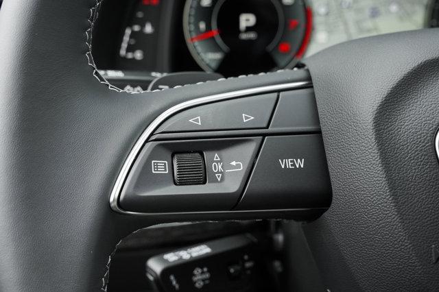 new 2025 Audi Q7 car, priced at $77,450