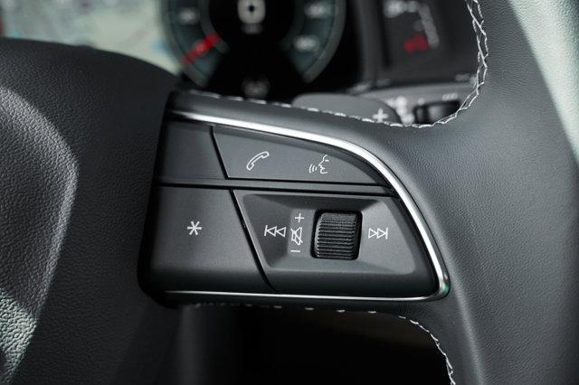 new 2025 Audi Q7 car, priced at $85,045